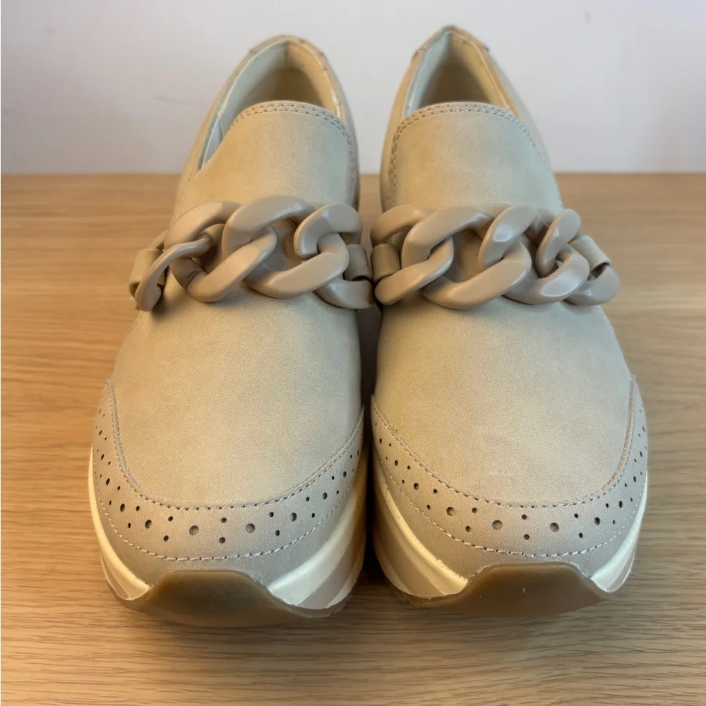 Dolce Vita Jhenee Platform Slip-On Loafer Sneakers Taupe Woman’s 8 LIKE NEW!!‎